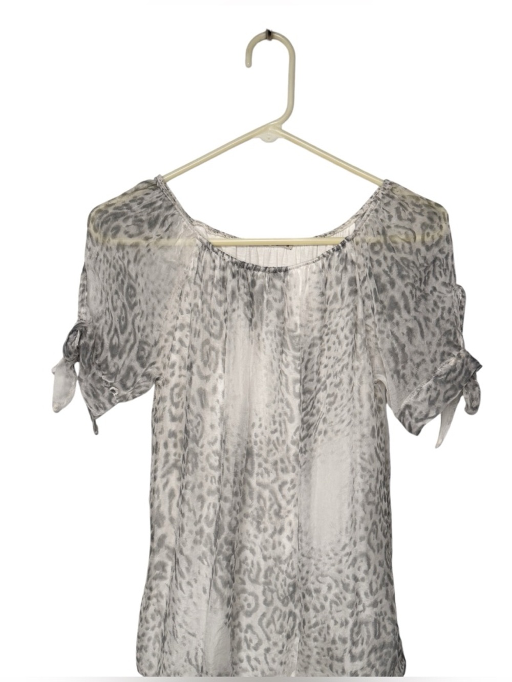 Viola Borghi 100% Silk Leopard Print Gray and White Top Size M
